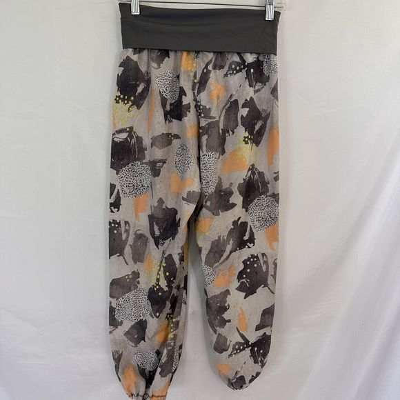 Lululemon Om Pant Mini Art Pop White Multi / Slate size 4 Joggers Fold Over - Picture 4 of 6